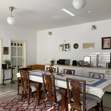 Medusa House Apartament *